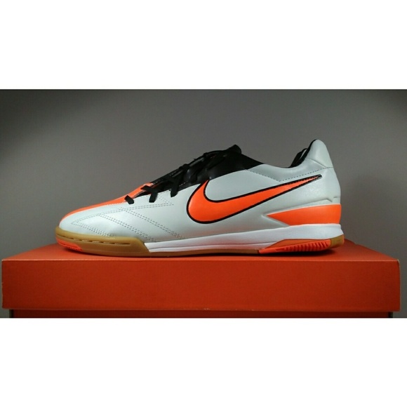 Rare! 2011 Nike T90 Shoot IV IC - Picture 8 of 8